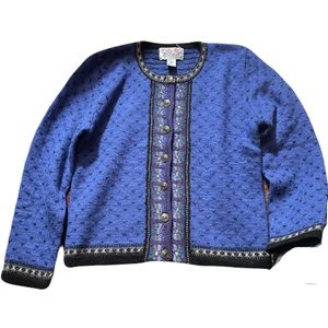 Vintage Nordic inspired thick chunky blue flower sweater